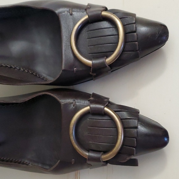 Yves Saint Laurent | Brown Fringed Leather Pumps Sz 37 1/2 - Picture 6 of 11